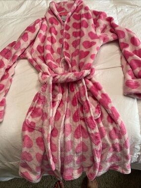 Plush Heart-Print Kids Robe - Pink
